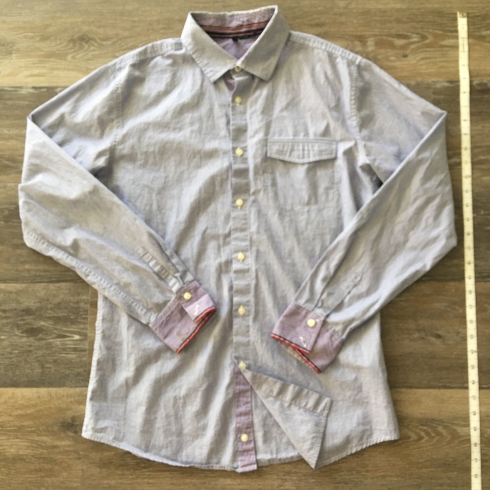 💛💛Men’s button up with contrast fabric details💛